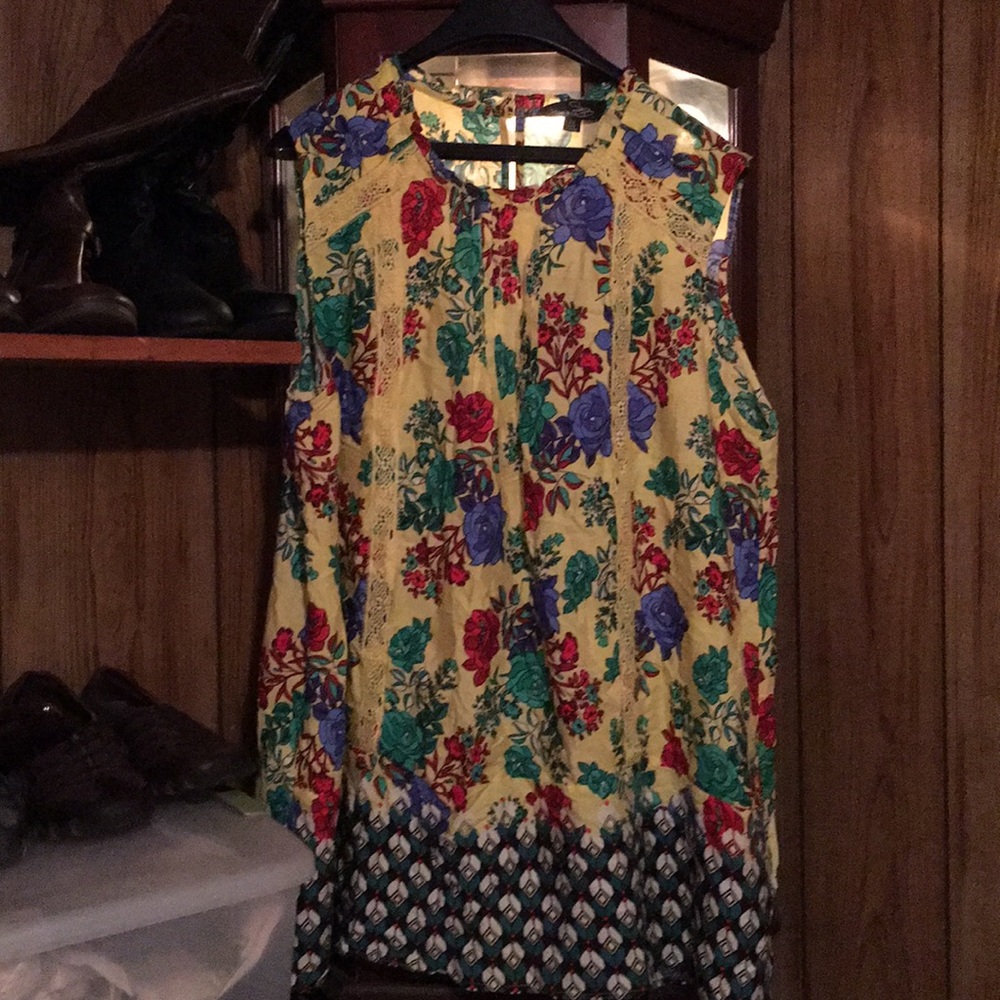 Suzanne Betro sleeveless blouse